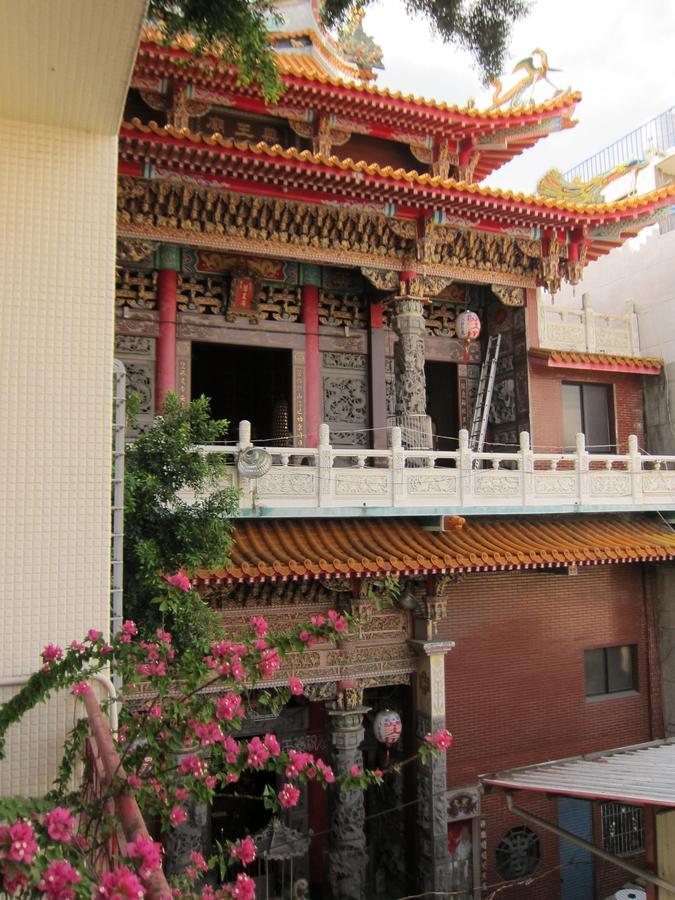 Shennong 147 Apartment Tainan Luaran gambar